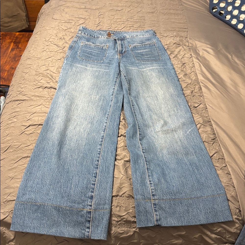 Habitual High Rise Wide Leg Jeans size 4